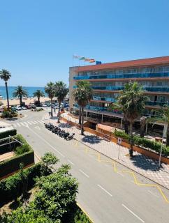 Lujoso piso enfrente de playa de Fenals, 2 terrazas - Lloret de Mar - 4