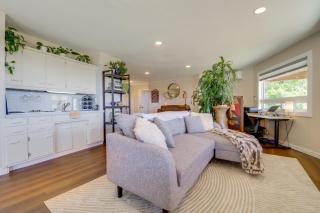 Spacious Deck with Ocean View Puget Sound Gem! - 6