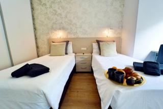 The Poet´s Corner Holiday Home - Triana - 6