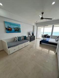 Cartagena Beach Resort 917 - 1