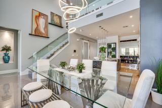 Summerlin Luxury-Modern Home with Pool and Cabana! - Las Vegas - 3