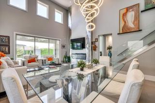 Summerlin Luxury-Modern Home with Pool and Cabana! - Las Vegas - 4