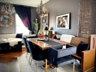 Cozy 4-Bedroom Apartment in Evanston - Evanston - 7