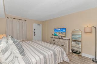 Oceanfront Resort Escape, Pools, Hot Tubs, Direct Beach Access - Myrtle Beach - 7