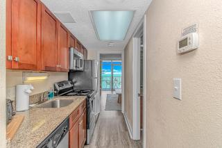 Oceanfront Resort Escape, Pools, Hot Tubs, Direct Beach Access - Myrtle Beach - 2