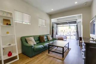 Beautifully Remodeled Open Air Studio In Hillcrest - 0