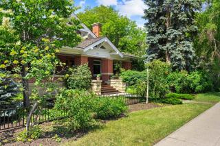 Historic Treend Residence in the heart of Mission Calgary - Calgary - 4