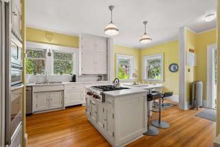 Historic Treend Residence in the heart of Mission Calgary - Calgary - 7