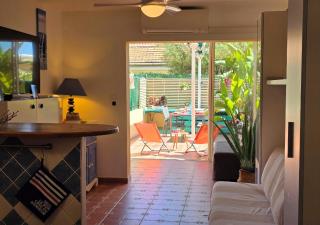 Grand Studio aux Salins - climatisation - terrasse - 90m de la mer - Hyères - 9