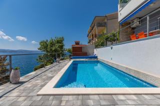 Family-friendly apartments with swimming pools Zavode, Omis - 1021 - Lokva Rogoznica - 4