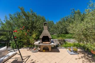 Apartments with parking spaces Duce, Omis - 2778 - Duće - 2