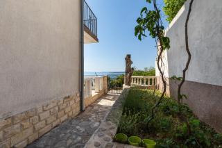 Apartments by the sea Pisak, Omis - 22946 - 5