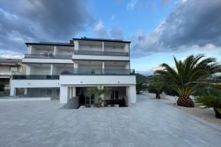 Apartments by the sea Banjol, Rab - 21635 - 8