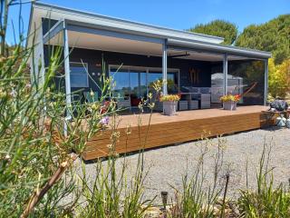Casa Feliz Pet Friendly Cottage - Maslin Beach - 0