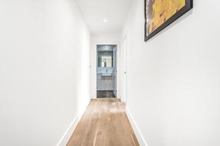 Walpole Court - Ealing - 9