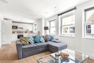 Walpole Court - Ealing - 6