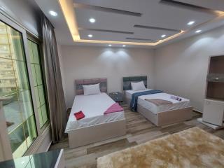 Luxury apartment for only families at almuhandisin - Kairo - 8