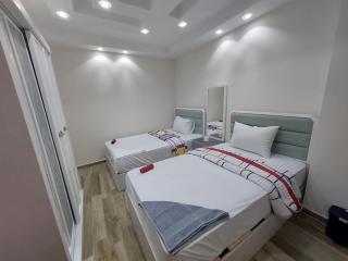 Luxury apartment for only families at almuhandisin - Kairo - 4