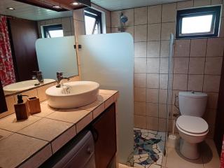 La Perle de Moorea Fare HONU PIEDS DANS L'EAU AVEC SA PLAGE POUR SEJOUR ROMANTIQUE - Orufara - 6