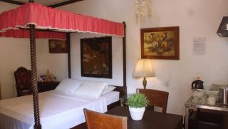 Spanish Casita Executive Suites Tagaytay - 3