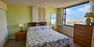 Waikiki Banyan 'Ocean Escape' - 2