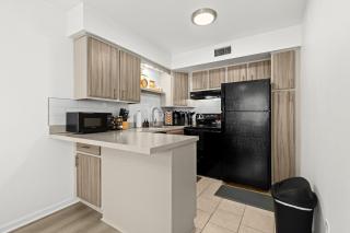 Charming 1BR Upper-Flat Unit in Royal Oak - Royal Oak - 1