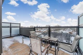 LUXURY Designer Penthouse with Rooftop and Parking! - Niagara Falls - 7