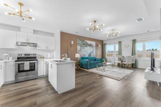 LUXURY Designer Penthouse with Rooftop and Parking! - Niagara Falls - 8