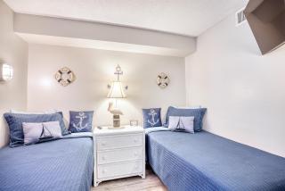 Oceanfront Waterpointe1 306-3b2b-Sleeps 6-Balcony-WIFI-TV-Pool-Family Friendly - Myrtle Beach - 8