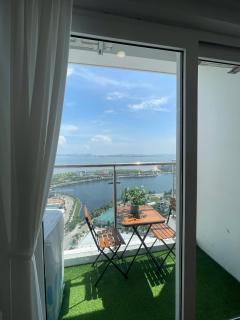 Aeloria Solis Homestay Sea View Apartment Ha Long - Ha Long - 7