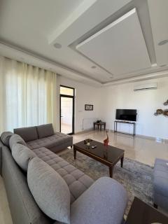 Dabouq 3BR condo - Amman - 2