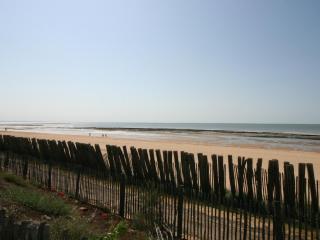 Maison familiale près plage avec WiFi et animaux admis - FR-1-22-378 - 3
