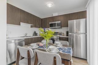 2 BR at 17 Mins Walk to Falls,Patio,BBQ and Outdoor Space - Niagara Falls - 6