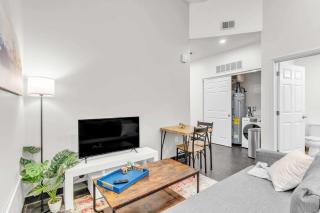 CozySuites Modern 1BR in Downtown Pitts #19 - 9