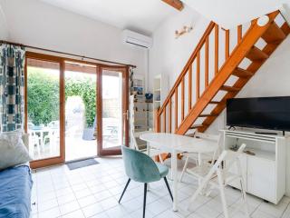 Pavillon Studio Mezzanine Climatisé Proche Plage avec Parking - FR-1-409A-37 - Gruissan - 2