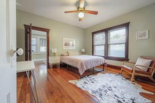 Historic & Cozy Bungalow by Downtown - Tampa - 9