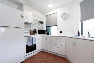 City Retreat with Parking - Launceston - 5