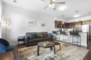 CozySuites Modern 2BR Nora Indianapolis #11 - Indianapolis - 0