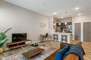 CozySuites - Penrose On Mass with pool and parking #9 - 0