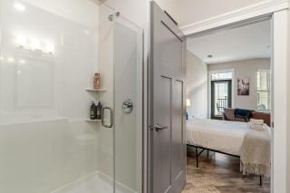 CozySuites - Penrose On Mass with pool and parking #9 - Indianapolis - 2
