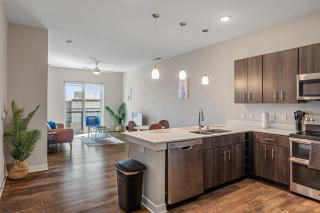 CozySuites - Penrose On Mass with pool & parking #2 - Indianapolis - 3