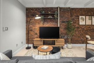 Bold NYC Stay in Fashionable Nolita - New York - 7