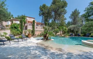 Lovely Home In Saint-Maximin-La-Saint - 0