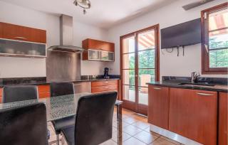 Lovely Home In Saint-Maximin-La-Saint - 6