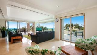 Unit 13 - 3 Bedroom Ocean View - Terrigal - 8