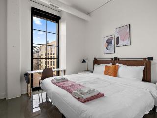 TWO CozySuites NLG with pool bowling alley sauna #14 & 15 - Minneapolis - 5