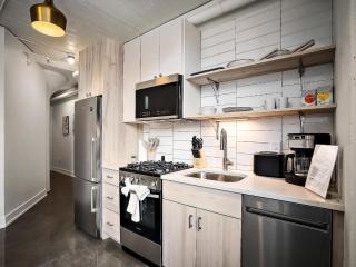 CozySuites NLG w pool bowling alley sauna #32 - Minneapolis - 2