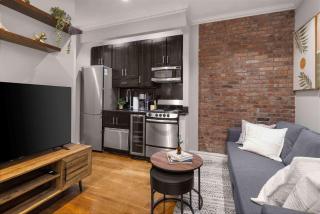 Stylish Midtown East Escape Near It All - 9