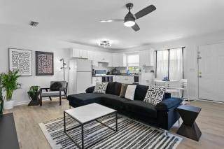 Zebra House - Close 2 all TampaBay has to offer - Tampa - 9