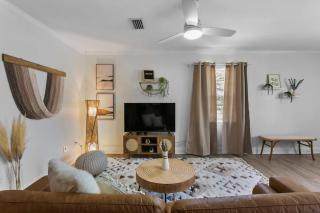 Boho Inspired Apt in the heart of Tampa Bay! - Tampa - 3